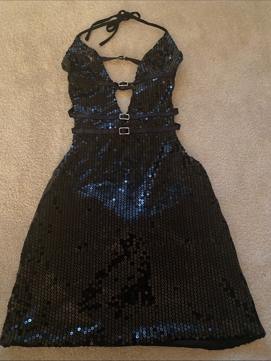 Outcast Dresses & Skirts - Outcast NWT size XS IVs black sequin mini dress